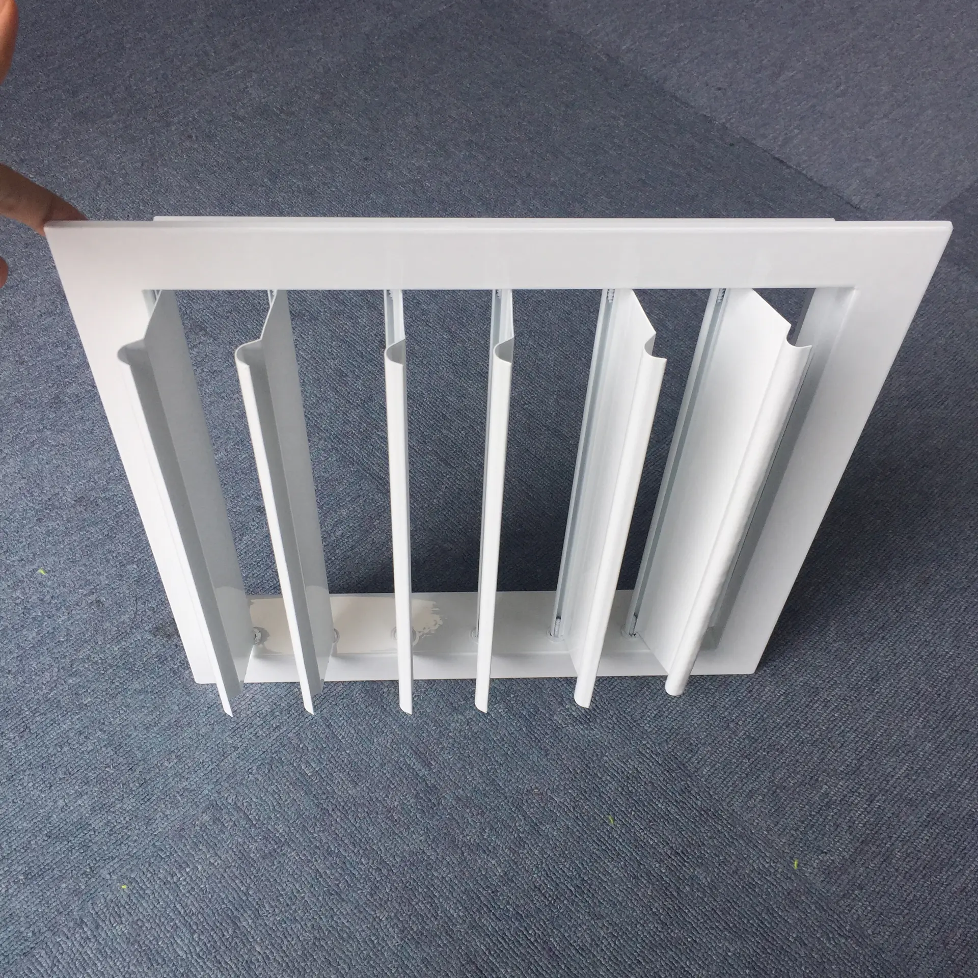 HVAC  Hot Selling Customized Color Air Ceiling Non Return Gravity Louver for Ventilation